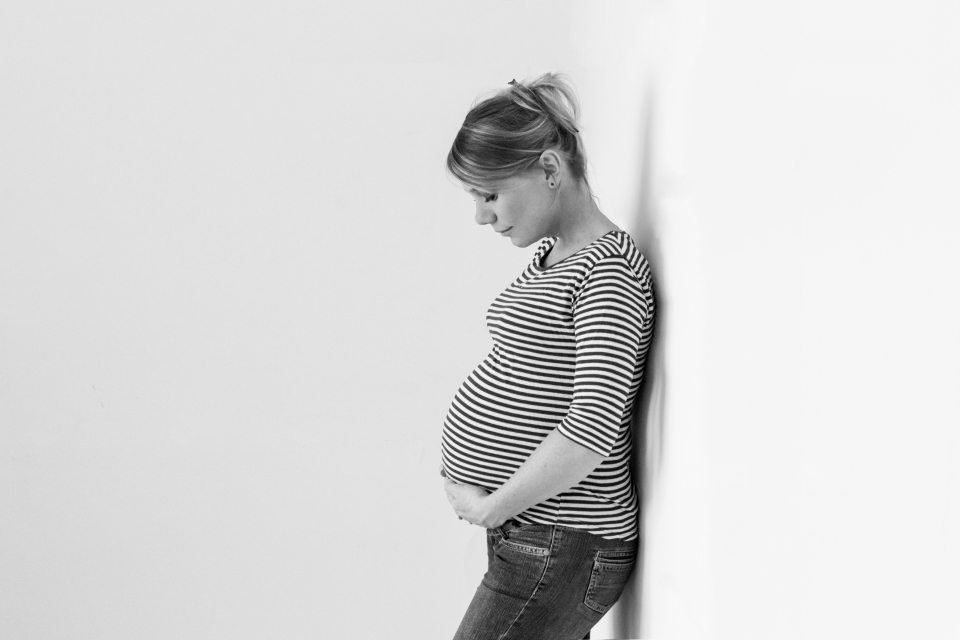 photographe-grossesse-a-tours-entre-nous-photographie-maternite-anelise-026