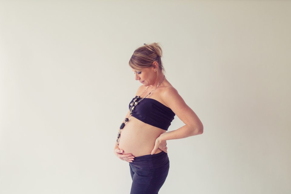 photographe-grossesse-a-tours-entre-nous-photographie-maternite-anelise-058