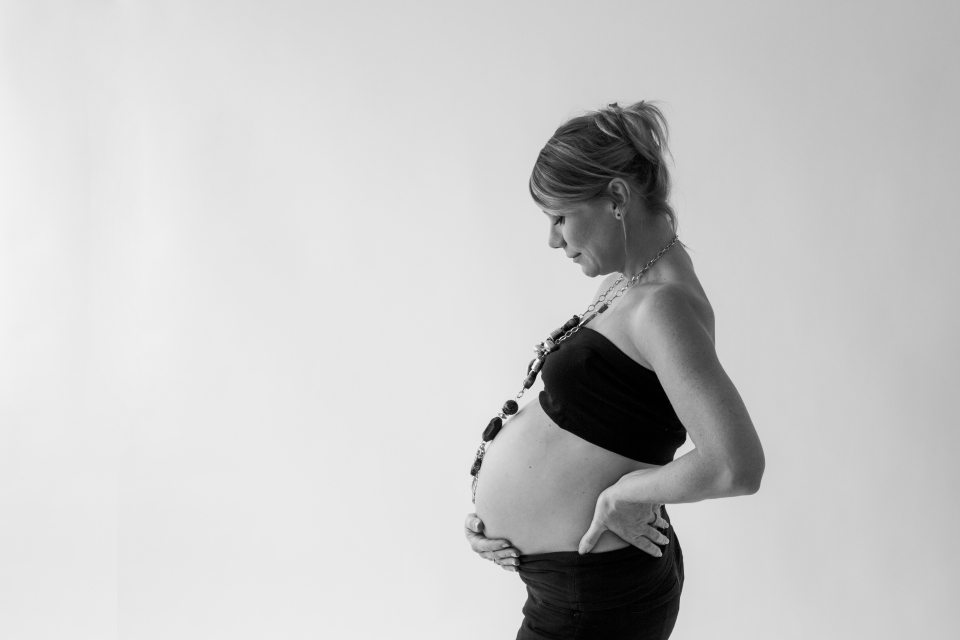 photographe-grossesse-a-tours-entre-nous-photographie-maternite-anelise-059
