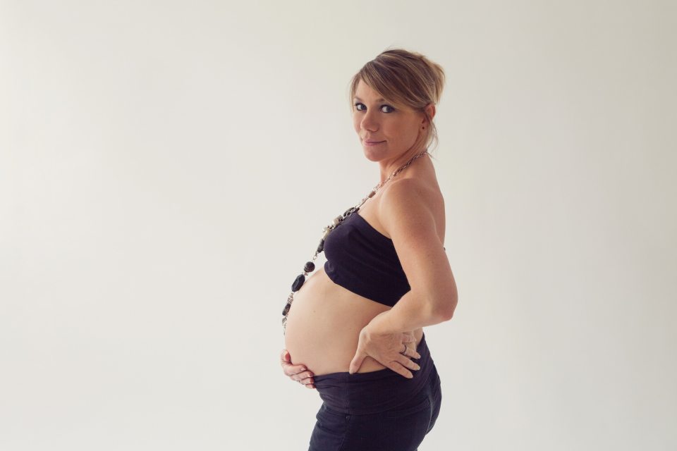 photographe-grossesse-a-tours-entre-nous-photographie-maternite-anelise-064