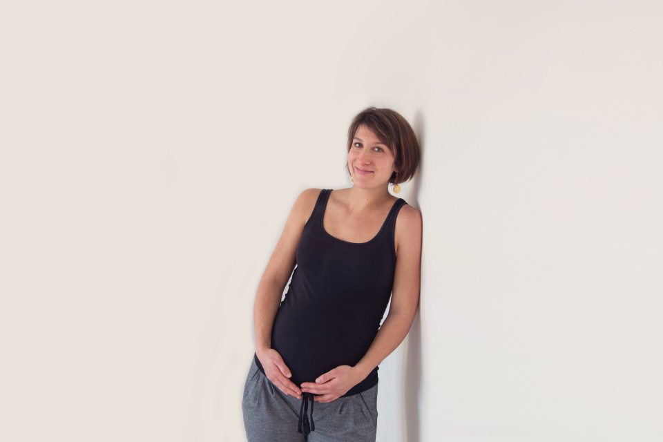seance-photo-femme-enceinte-en-studio-a-tours (25)